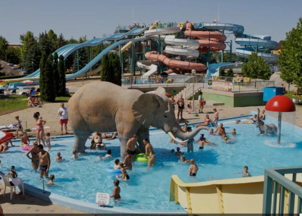 Beach Deluxe Apartman Hajdúszoboszló Zewnętrze zdjęcie